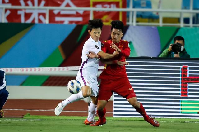 足球直播-马德兴：换帅付出血的代价 中国足球请继续瞎折腾！