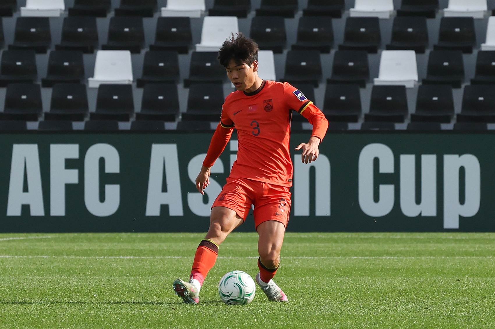 体育赛事直播-媒体人：贺一然加盟山东泰山差不多了，玄智健去泰山基本不可能